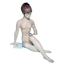 Royal Dux  ' Naked lady '