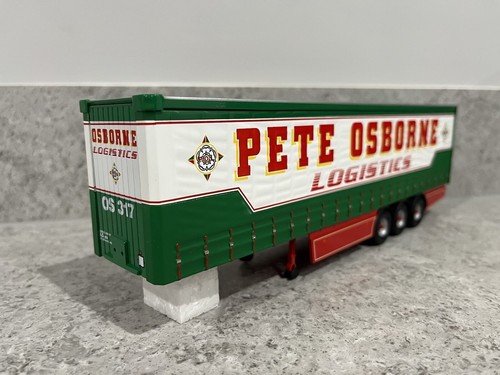 Corgi tri axle curtainside - -,