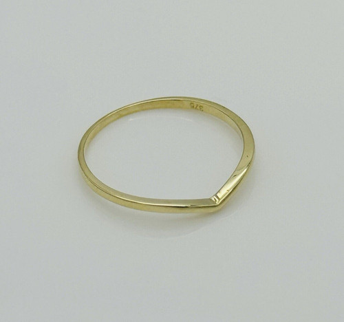 375 9ct yellow gold - 375,