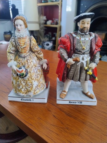 Alfretto porcelain figurines - porcelain,