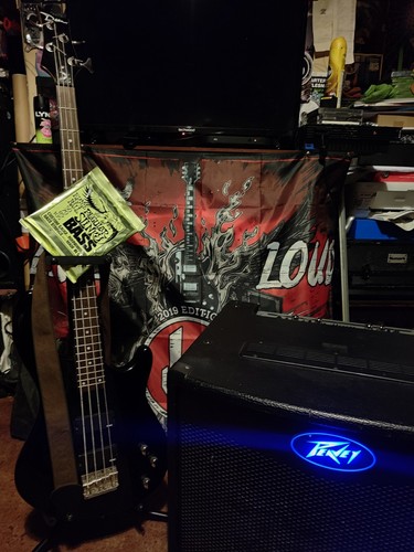 Dean bass peavy amp - dean,