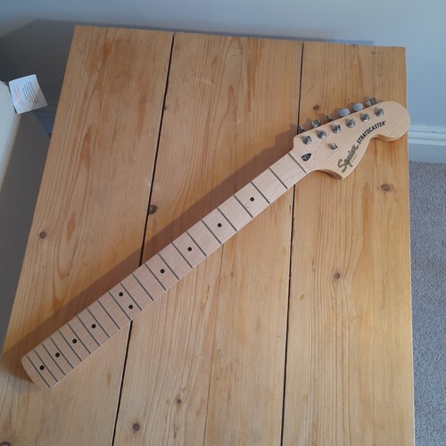 Squier fender stratocaster - squier,