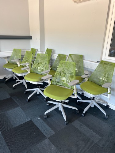 Job lot herman miller - job,