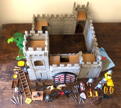 Playmobil castle joblot - castle,