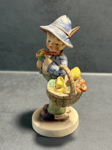 Hummel porcelain figurine - m.i.,