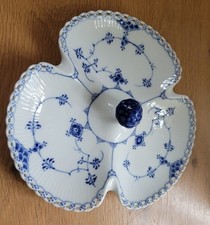 ROYAL COPENHAGEN MUSLIN PAINTED FULL LACE EXTREMELY RARE BOWL NUMBER 1937 1ST CHOICE