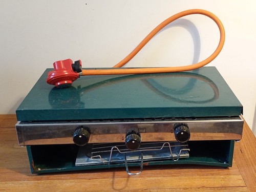 Vintage green camping stove - green,