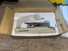 Empisal Knitmaster YC-1 - Automatic Yarn Changer