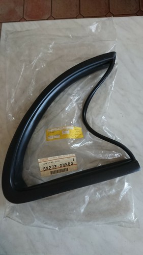 Nissan almera n15 rear - nissan,