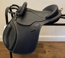 Guy Cantin 13.5” Evolution Pony Jump Saddle Treeless Black Leather