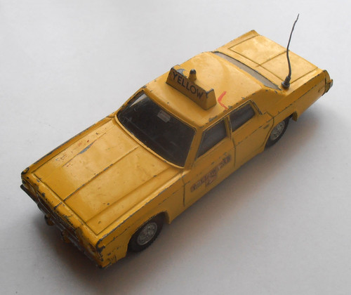 Dinky plymouth gran - fury, taxi