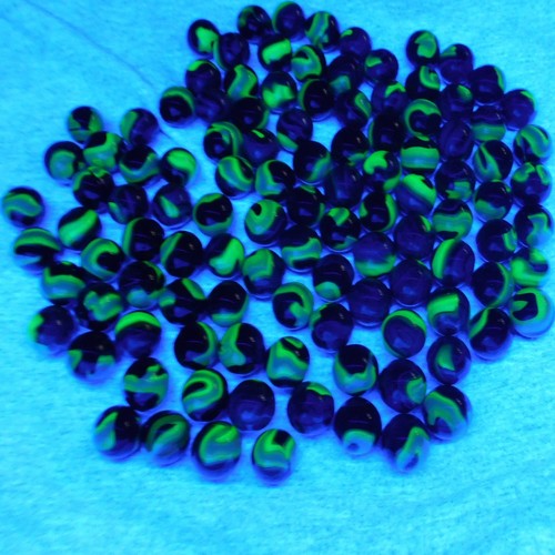 Lot 100 small 8 swirl - lot, of