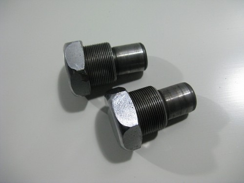 Swingarm mounting bolt - swingarm, set