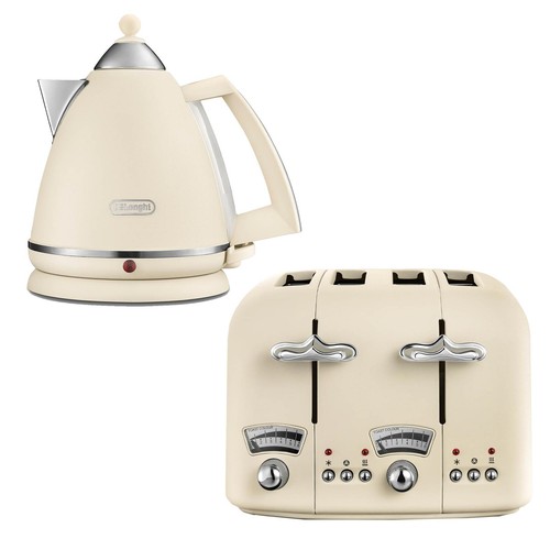 Delonghi kettle 4 - &,