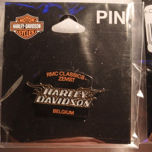 Harley davidson pin badges x2 - davidson,