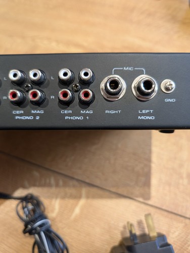 Realistic stereo disco audio - stereo,