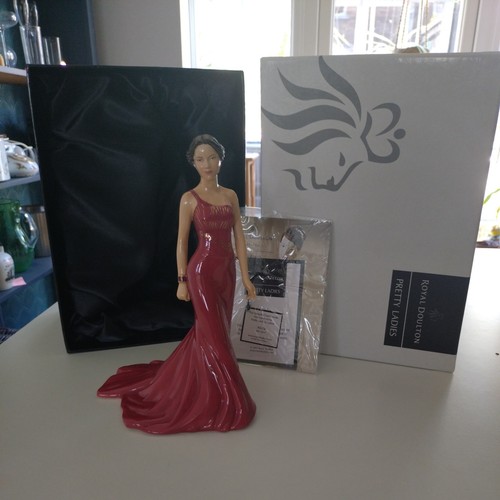 Royal doulton alicia - royal, pretty