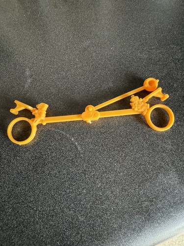 1981 cap crunch - cap'n, yellow