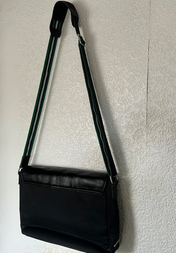 River island messenger - river,