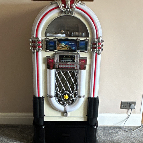 Pureline freestanding jukebox - freestanding,