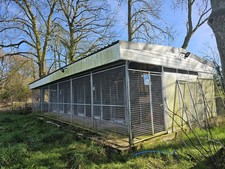 Broxap Ex-MoD Dog Kennel Block