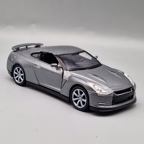 Nissan skyline diecast - skyline, gt-r