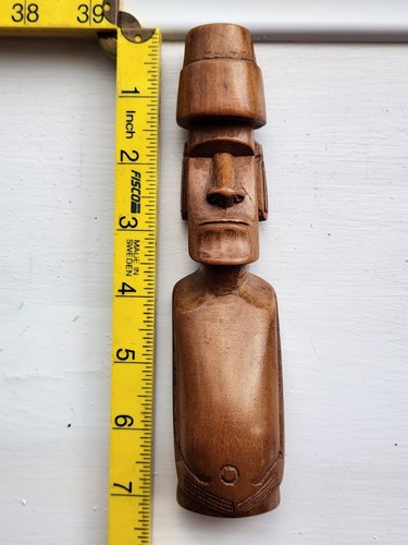 Easter island rapa - rapa, hand