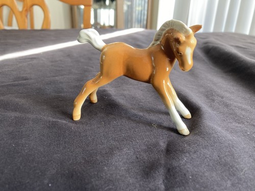 Stunning beswick palomino - beswick, foal
