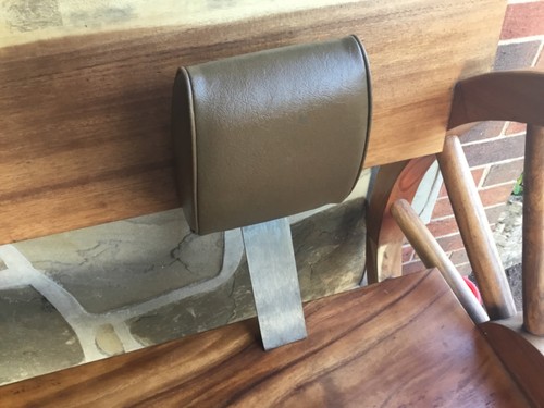 Rover front headrest - p6,
