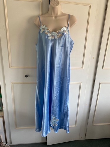 Vintage shapely figures blue - shapely,