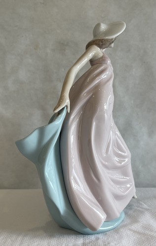 Lladro 5663 may dance - lladro,