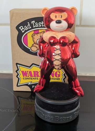 Bad taste bear scarlet boxed - bear,