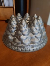 Nordic Ware Holiday Bundt Pan Mold Cast Aluminum Cathedral Holiday Trees