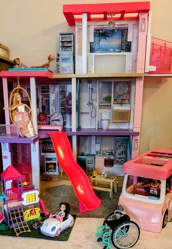 Barbie dream house - barbie,