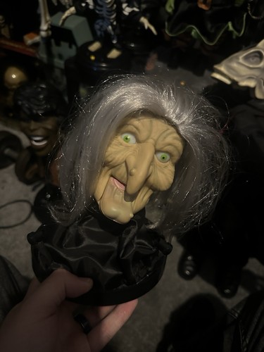Halloween animated witch - halloween,