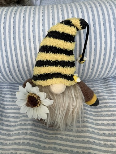 Gonk gnome bee inspired - gonk,