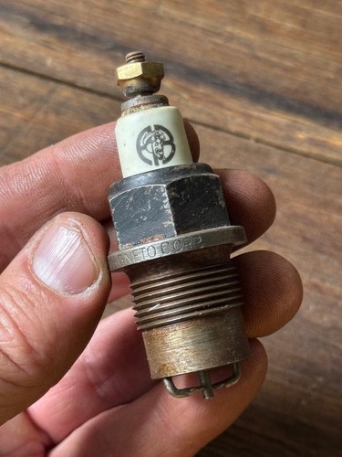 Vintage american bosch magneto - bosch,