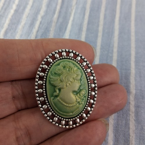 Portrait cameo brooch - cameo, pin