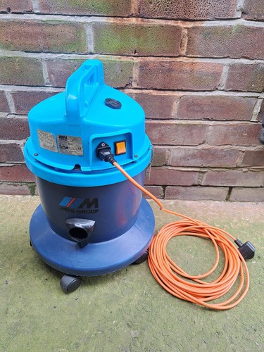 Vintage 2001 industrial vac - vintage,