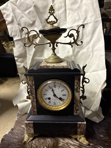 Mantel clock with classic - mantel,
