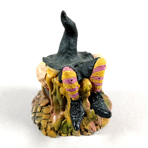 Clarecraft incontinant witch - incontinant,