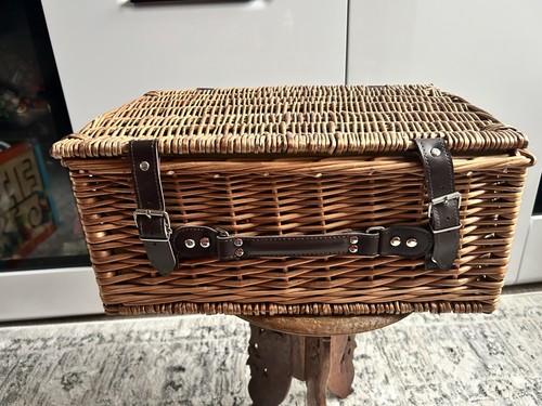 Vintage retro brown wicker - vintage/retro,