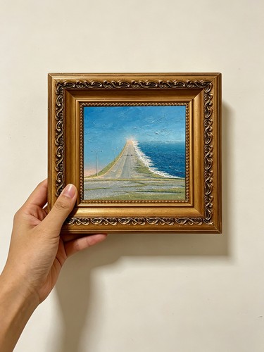 Straight road leading horizon - road,