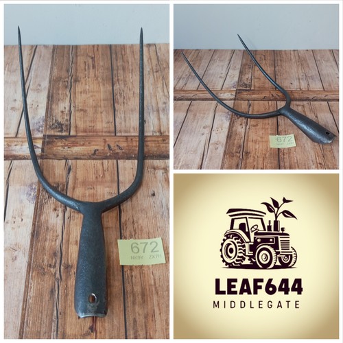 Pitch fork prong hay - pitch,