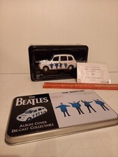 THE BEATLES HELP! Album Cover London Taxi Corgi 1:36 Diecast 2008 Ltd Edition. 