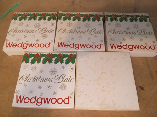 Wedgewood christmas plates - x,