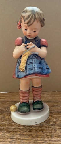 Vintage goebel hummel figurine - goebel,