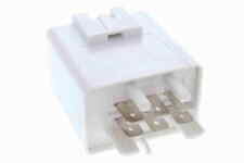 VEMO V95-71-0001 Relay, fuel pump for VOLVO