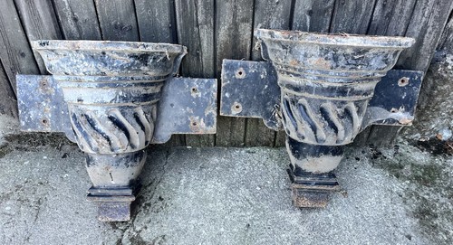 Cast iron gutter hoppers - cast,