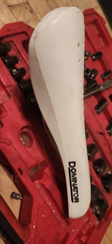 Dominator seat white - seat, haro